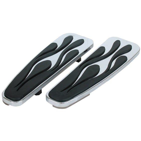 Flamed floorboards. Chrome